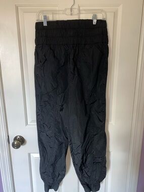 Free People Movement Black Elastic Waist Jogger Pants